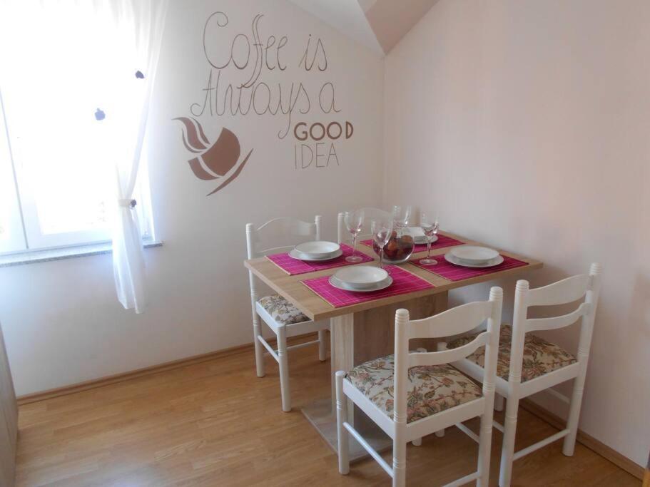 Apartment Luna 4 Person Bribir  Exteriör bild
